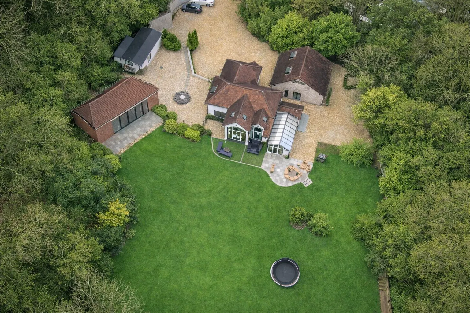 Single storey render